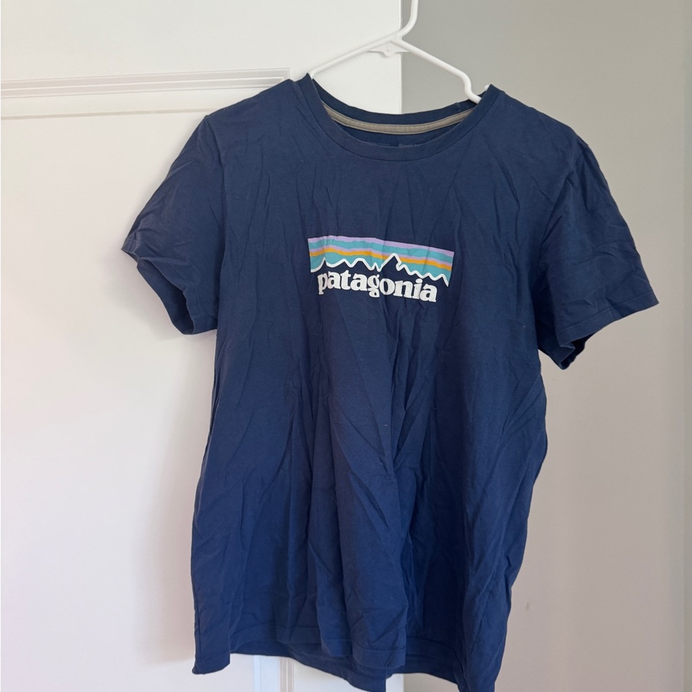Patagonia Blue Short Sleeve Tees